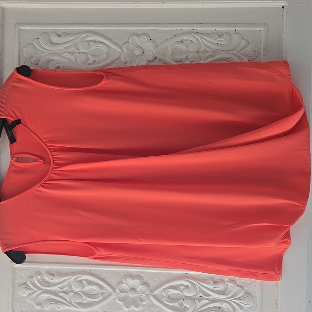 BCBG Sleeveless Top Size Large Orange